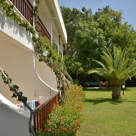 Üdülőközpont Club Boran Mare 5*